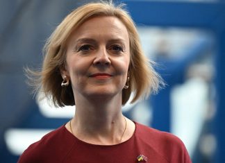 United Kingdom: Kwarteng’s decline does not solve budgetary problems La nouvelle Première ministre britannique, Liz Truss, entend désormais baisser les impôts de 43 milliards de livres d'ici à mars 2027.