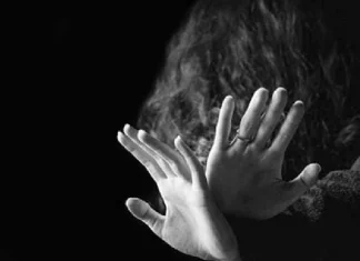 Woman teacher of Rajasthan Bharatpur complains against Principal ABN 'तू साडीत छान दिसतेस, माझ्यासोबत...'; महिला शिक्षिकेसोबत मुख्याध्यापकाचे किळसवाणं कृत्य