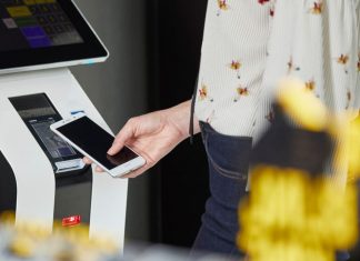 Worldline turns the page on Ingenico terminals Les voyants sont au vert pour le géant des paiements, qui doit cependant faire face à la première mobilisation sociale depuis son entrée en Bourse, en 2015.